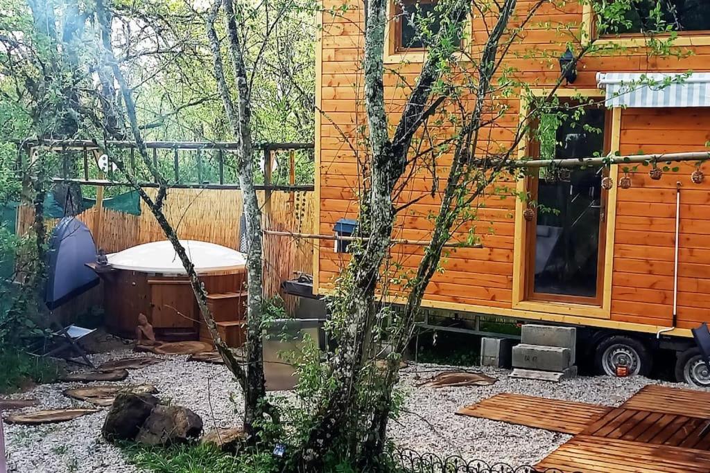 Holiday home Mini Maison Tiny House Et Son Bain Nordique Figeac